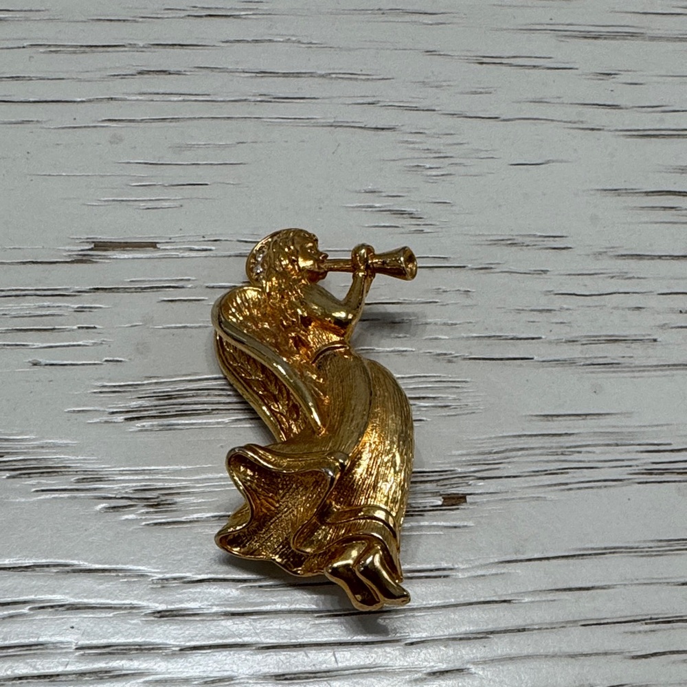 Golden Angelic Brooch